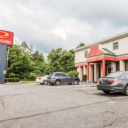 Econo Lodge Stewart International Airport New Windsor Dış mekan fotoğraf