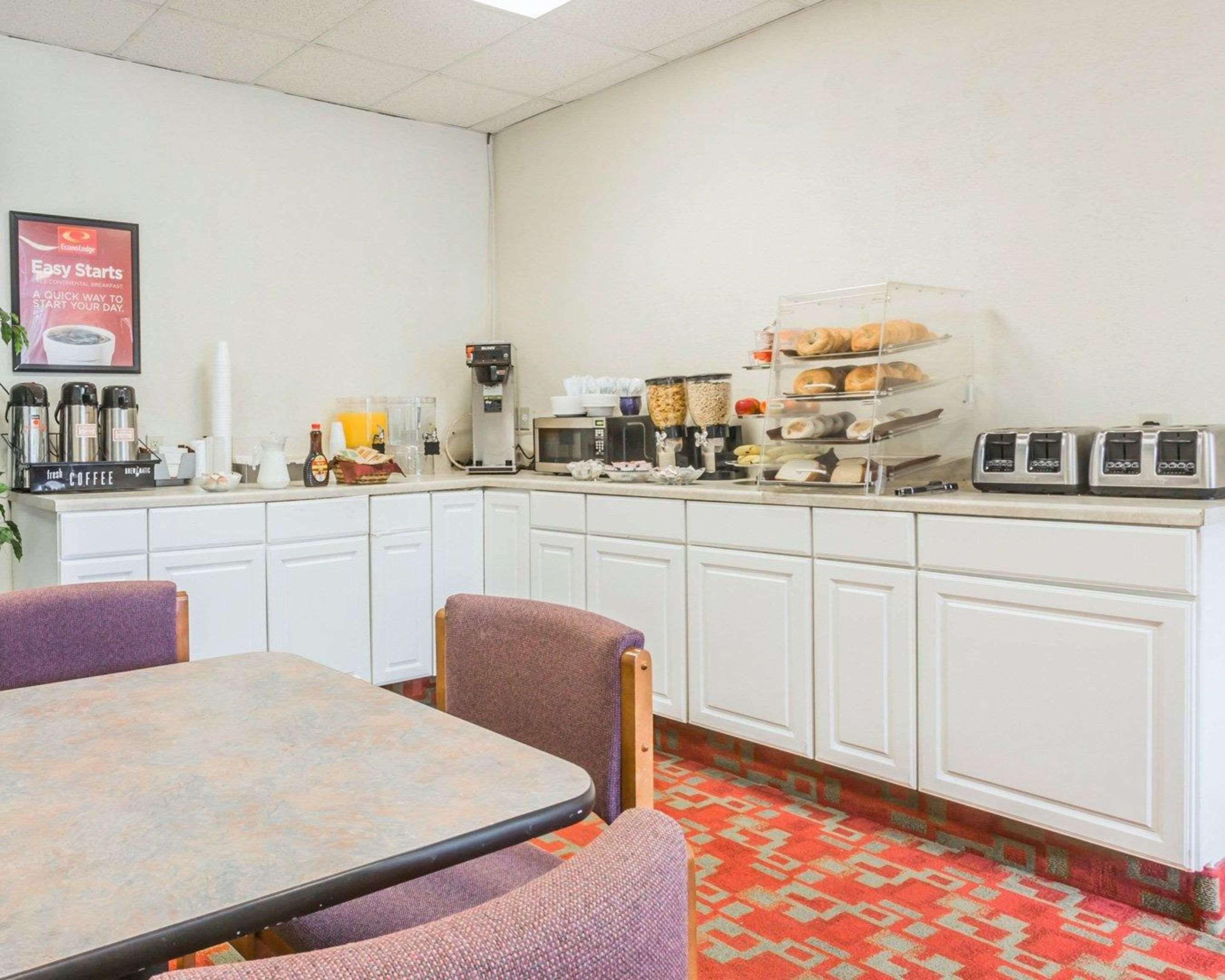 Econo Lodge Stewart International Airport New Windsor Dış mekan fotoğraf