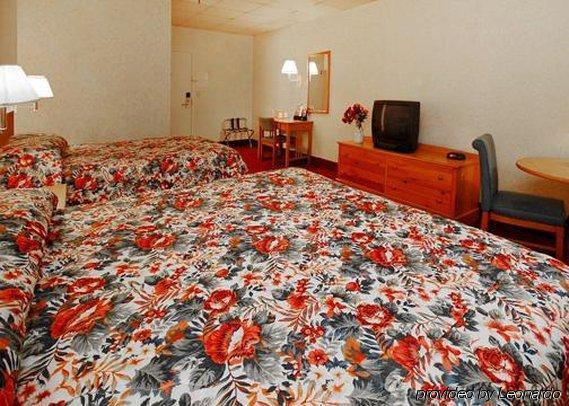Econo Lodge Stewart International Airport New Windsor Dış mekan fotoğraf